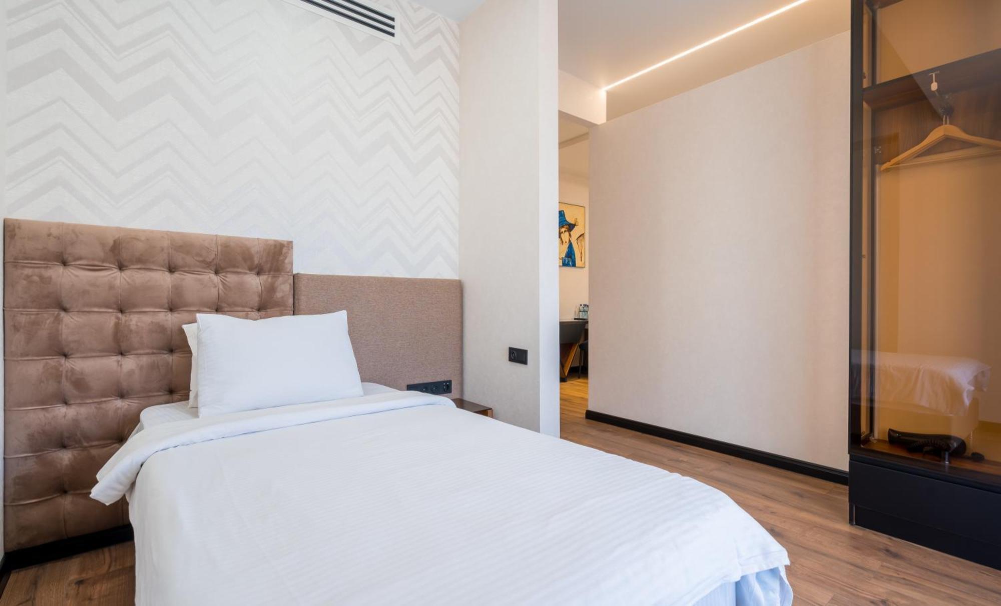 Olympus Hotel By Umbrella Tiflis Dış mekan fotoğraf
